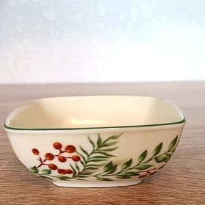 Lenox Boxwood and Pine small dish, EUC